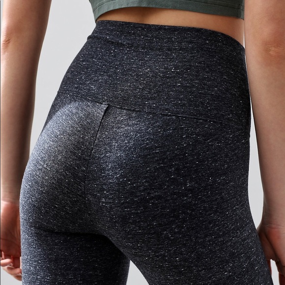 TNA Atmosphere Legging highwaisted workout legging - Picture 6 of 7